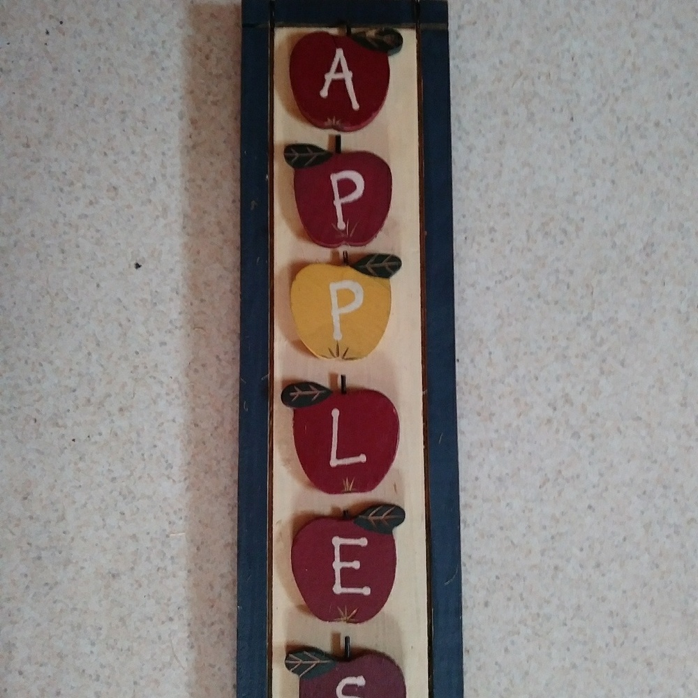 Rustic Farmhouse Apples/Apple wall hanging